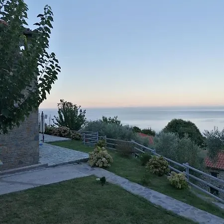 Orly's Villas Chorefton