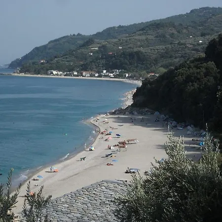 Orly's Villas *